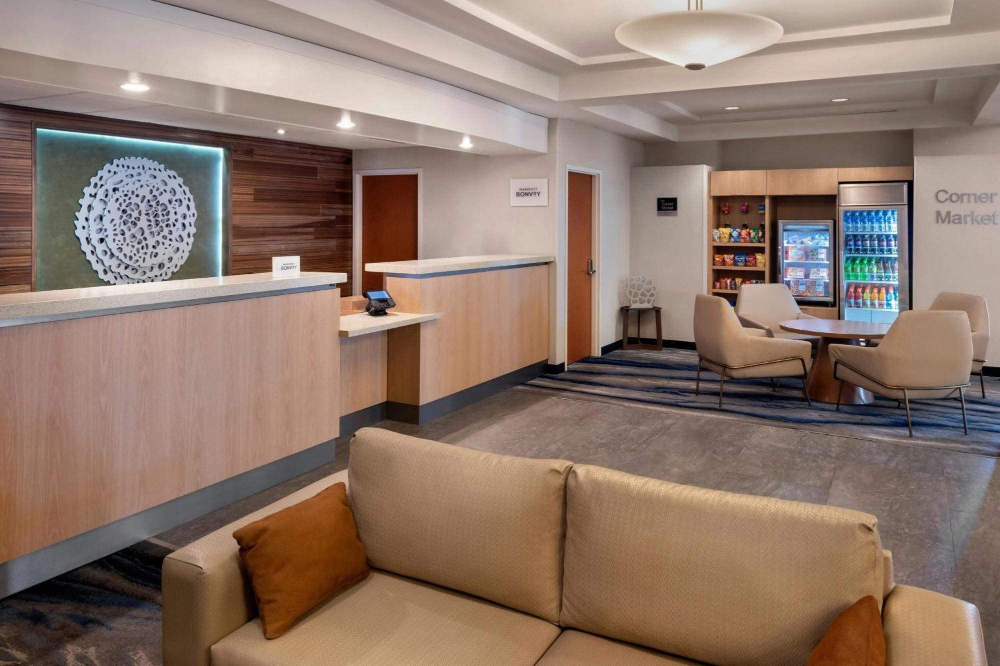 Fairfield Inn & Suites Woodbridge Авенел Экстерьер фото